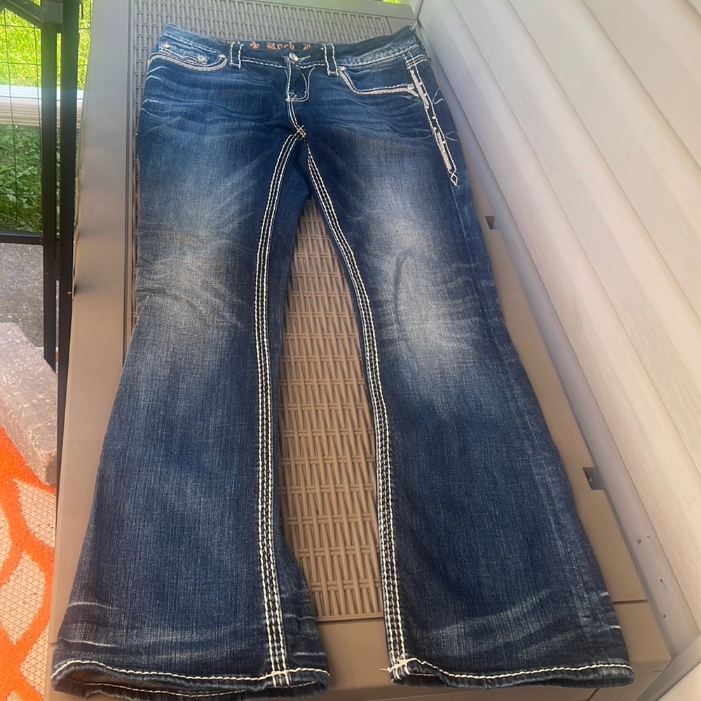 Excellent used condition!! Rock Revival Betty Midrise Bootcut!!